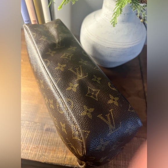 Louis Vuitton Monogram Trousse 28 (COA) - Picture 4 of 16